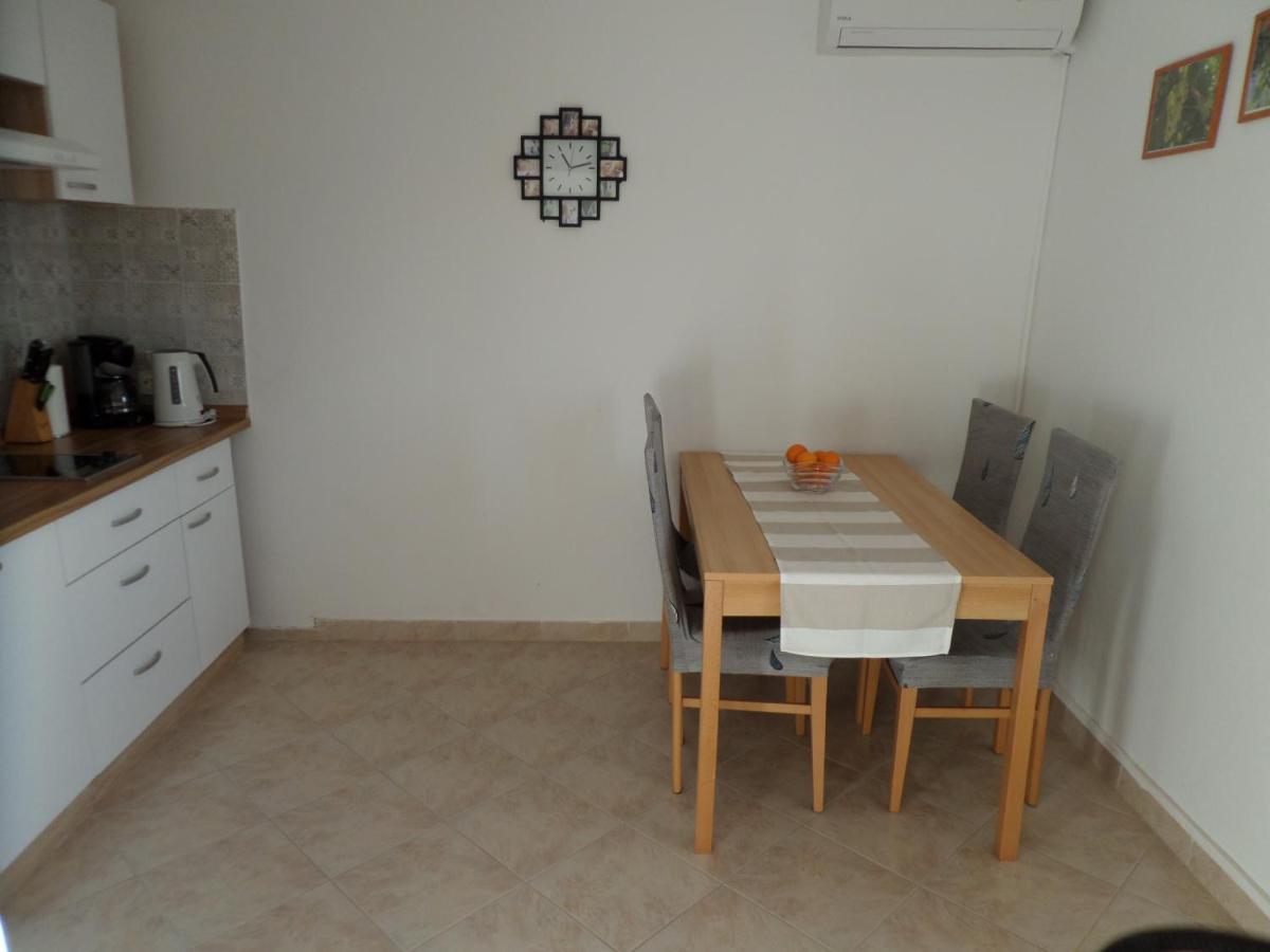 Apartmani Mirko Ljubac Razanac Exterior photo
